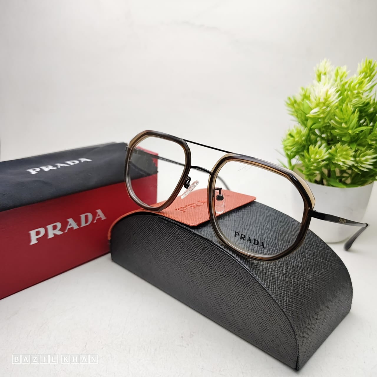 Prada 8060